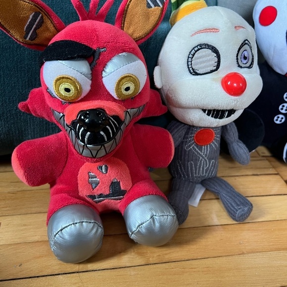 Five Nights At‎ Freddy’s collectible plush bundle horror plush - Picture 2 of 6